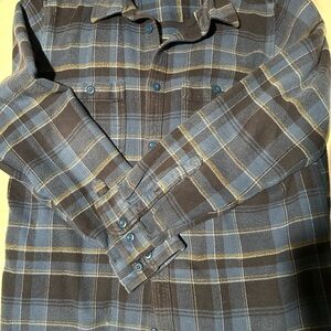 Mountain Hardwear Blue Plaid Heavy Flannel Shirt